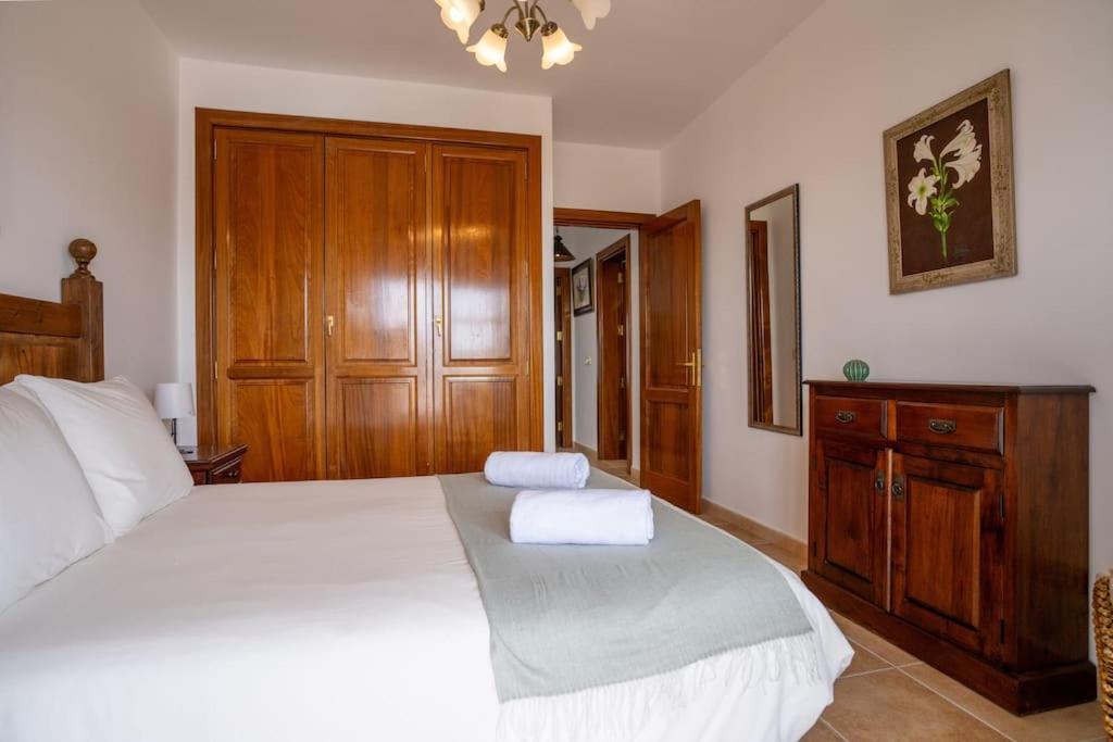 Beautiful Home In Lanzarote 5 Mins From Marina Коста Бланка Экстерьер фото