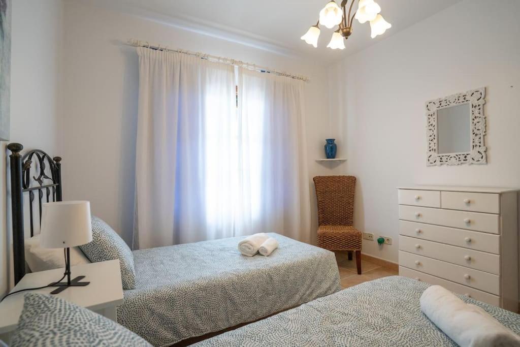 Beautiful Home In Lanzarote 5 Mins From Marina Коста Бланка Экстерьер фото