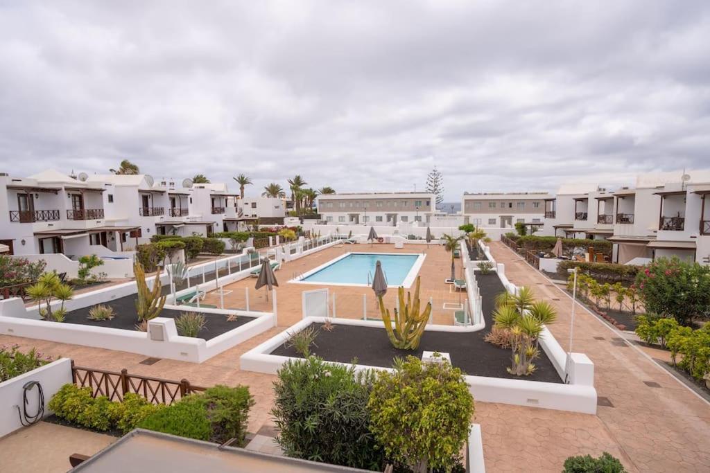 Beautiful Home In Lanzarote 5 Mins From Marina Коста Бланка Экстерьер фото