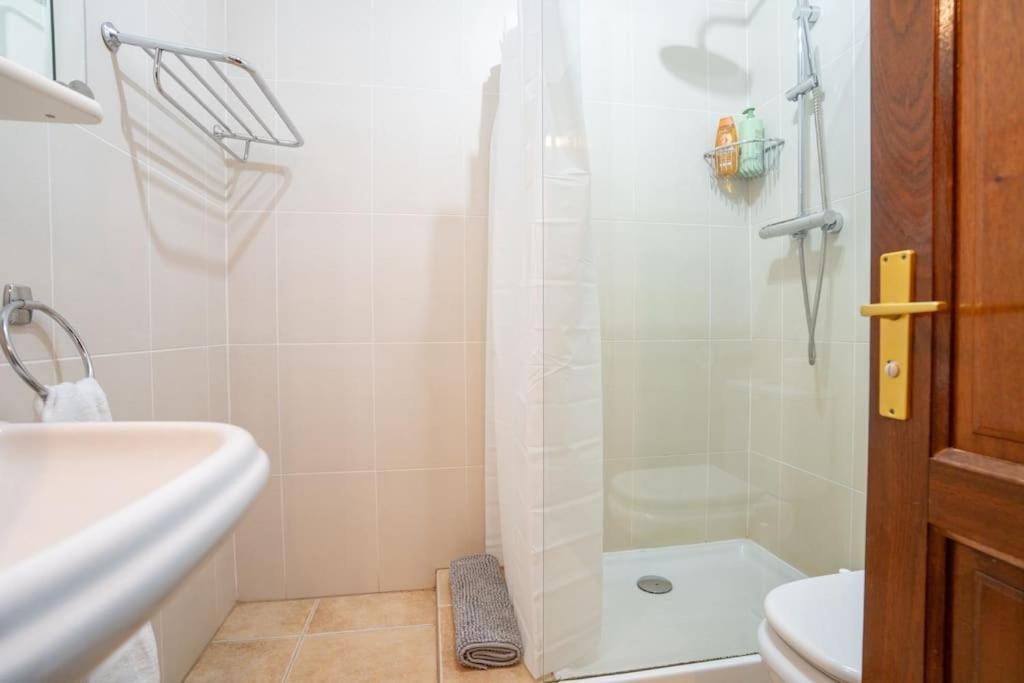 Beautiful Home In Lanzarote 5 Mins From Marina Коста Бланка Экстерьер фото